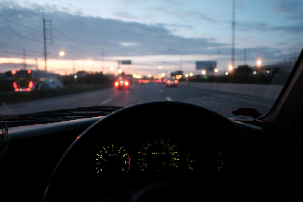 australia-drive-night