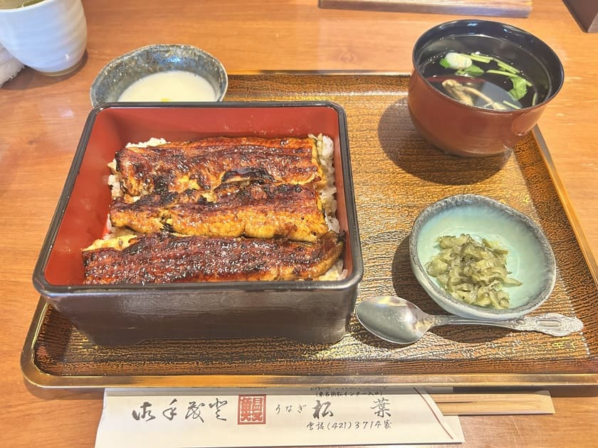 ロードトリップで立ち寄った浜松で食べた鰻重